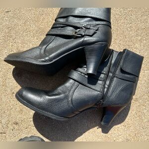 St John’s Bay Black Leather Booties
